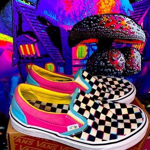 VANS CARTOON SLIP ONS